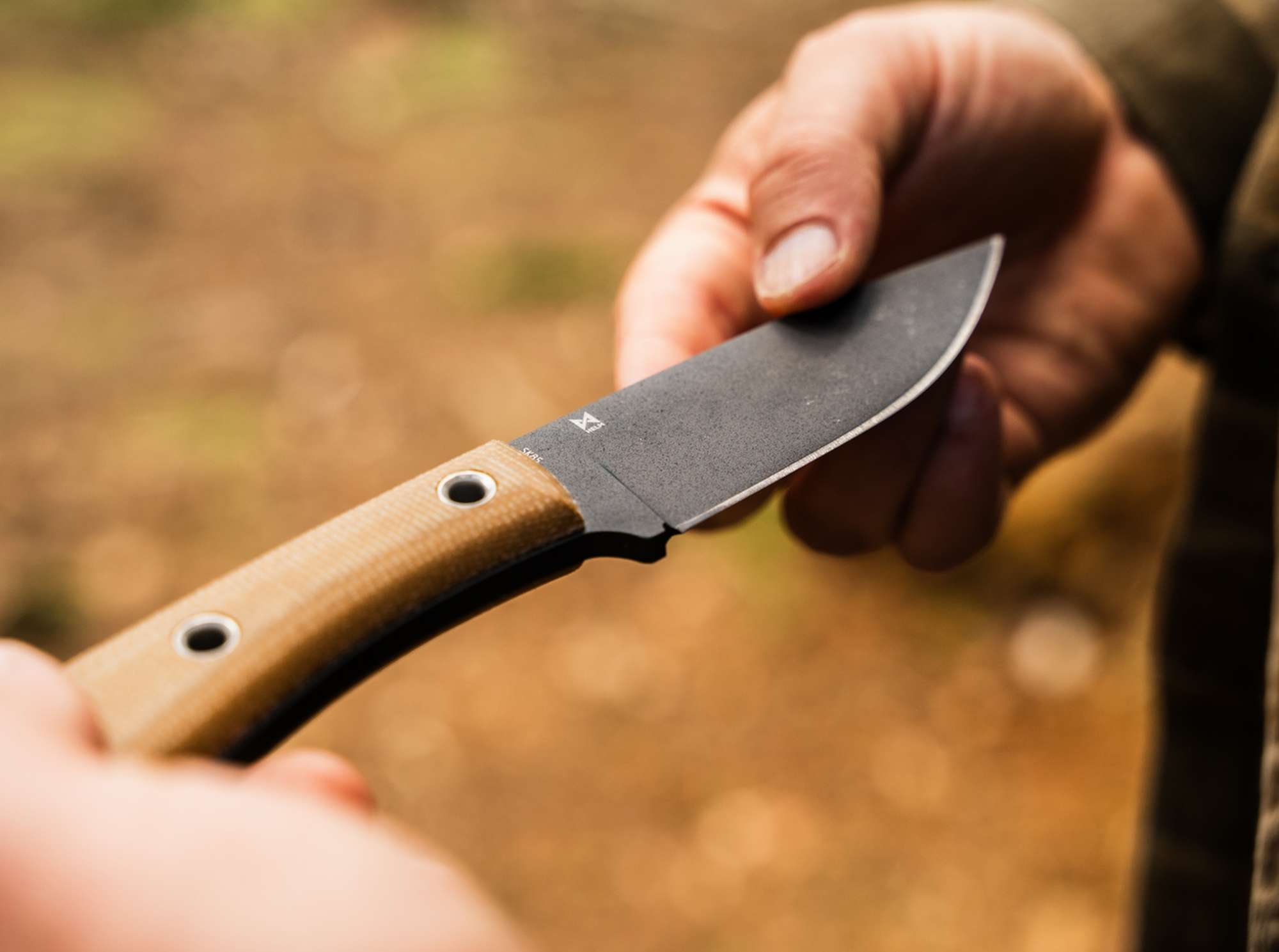 Cuțit Böker Plus Little Rok – Compact, Extrem de Gros și Făcut pentru Abuz Real