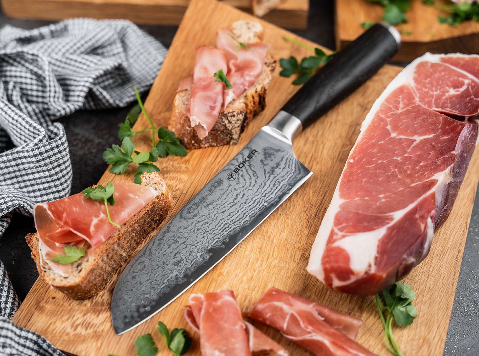 Cutit de bucatarie Böker Meisterklinge Damast Santoku- Lama Damasc, Maner Lemn Stejar