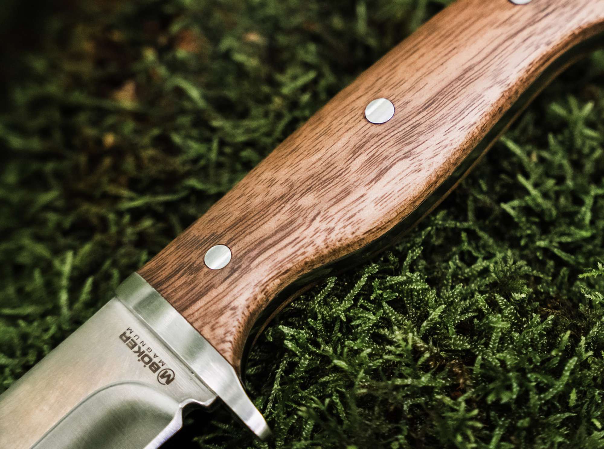 Cuțit Magnum Walnut Drop – Clasic, Elegant și Fiabil pentru Outdoor