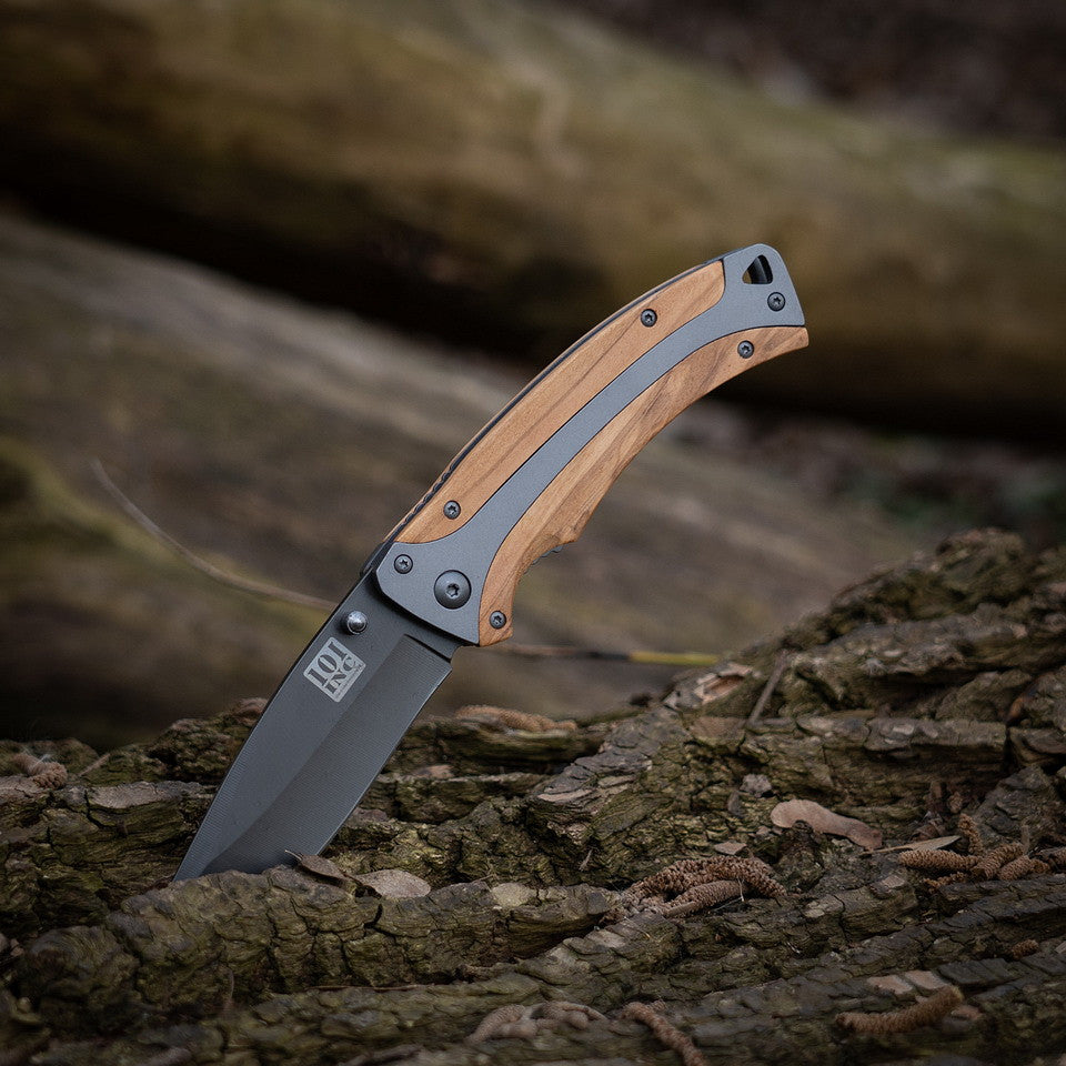 Cuțit Pliabil Mes Woodwarrior #9241 - Fiabilitate Tactică Superioră