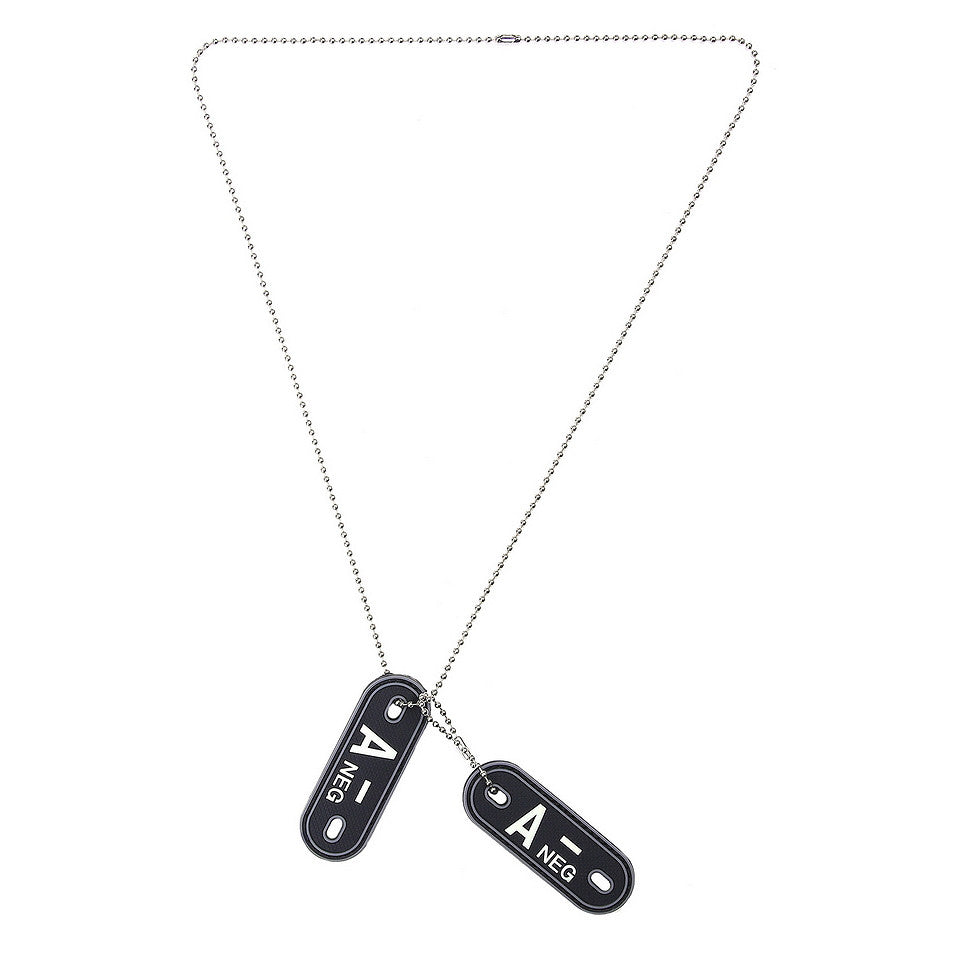 Dog Tag PVC Bloedgroep A- Negativ Negru - Identificare Crucială Urgentă