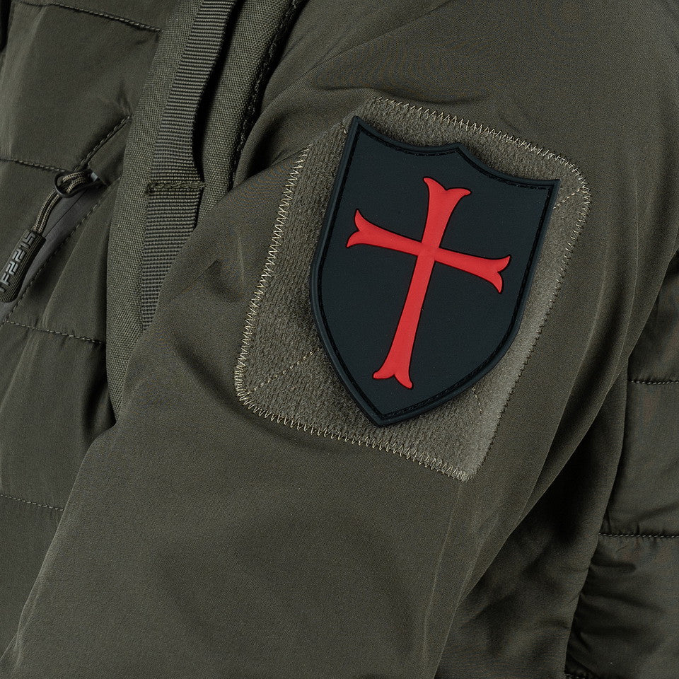 Embleem 3D PVC Crusader Roșu #10067 - Afirmă-ți Identitatea
