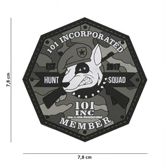 Embleem 3D PVC Hunt Squad Gri 101 INC - Identitate Tactică Impecabilă