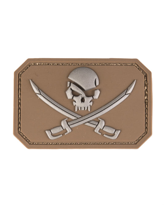 Emblemă 3D Craniu cu Săbii Mil-Tec – PVC, cu Velcro, Coyote