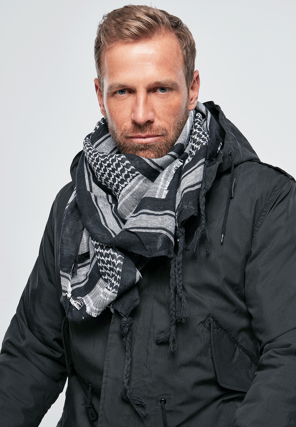 Esarfa Shemag Black/White Brandit - Protectie Versatila