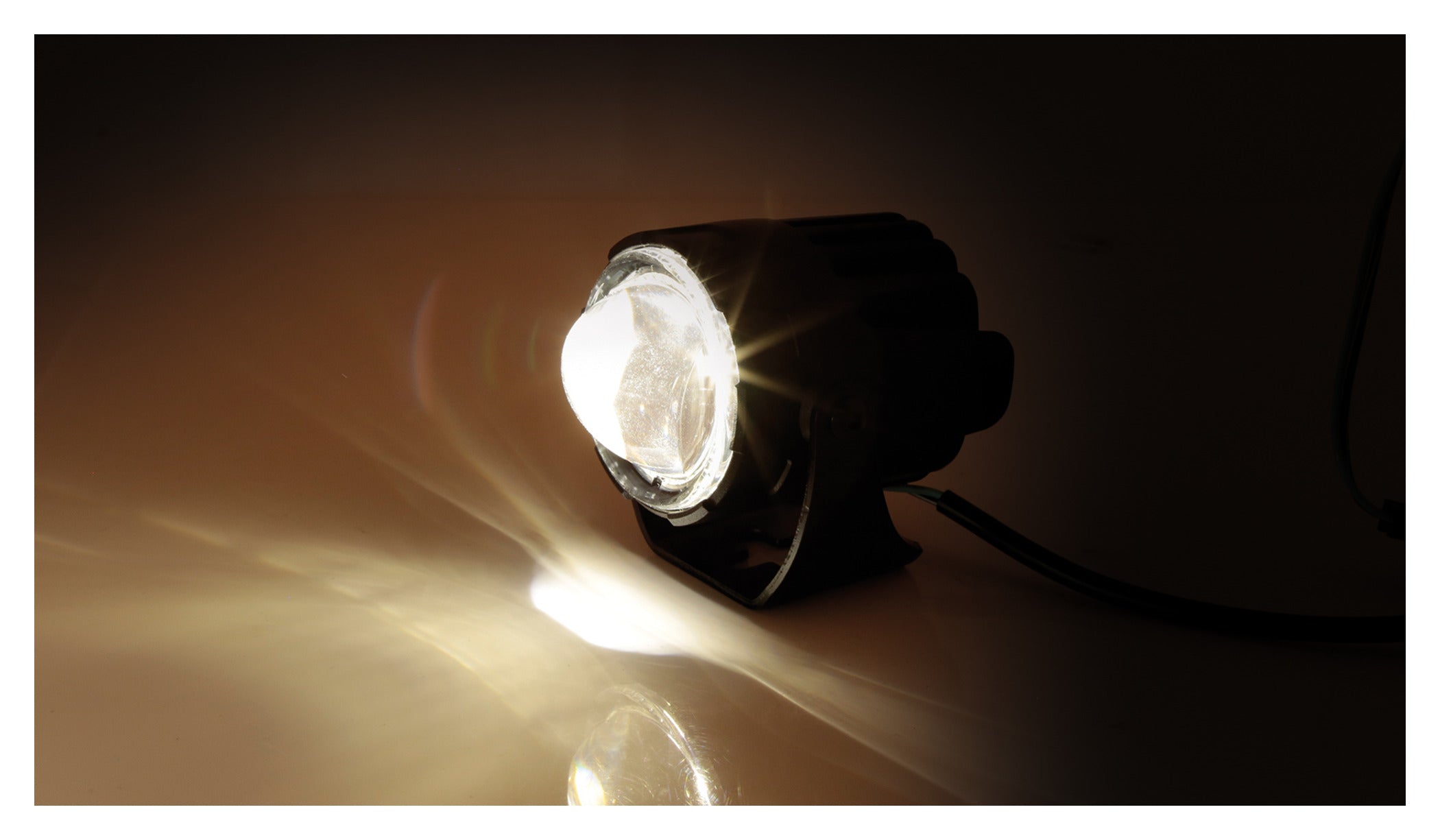 Far LED Fază Scurtă FT13-LOW HIGHSIDER - Design Dinamic, E-aprobat