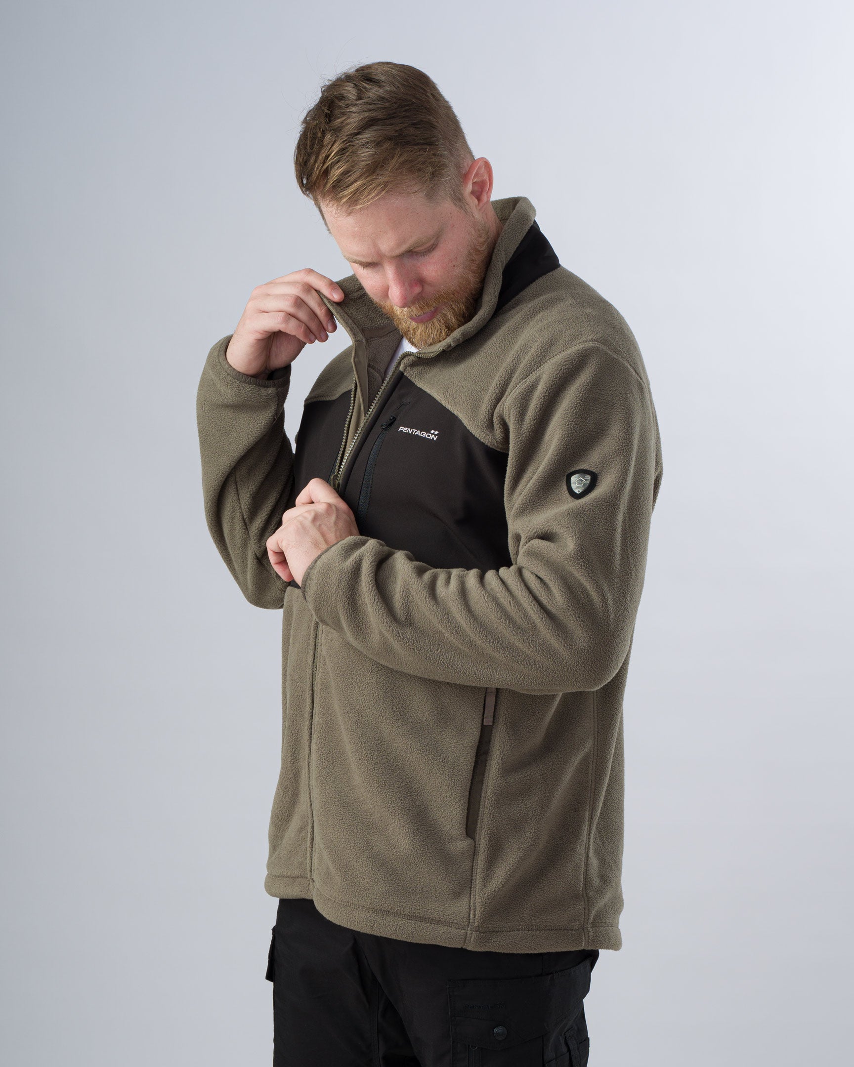 Geaca Ajax Fleece RAL7013 Pentagon Tactical - Căldură și Adaptabilitate Versatilă