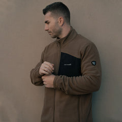 Geaca Athos 2.0 Men΄s Fleece Jacket Coyote Pentagon Tactical - Căldură, Confort și Adaptabilitate Tactică