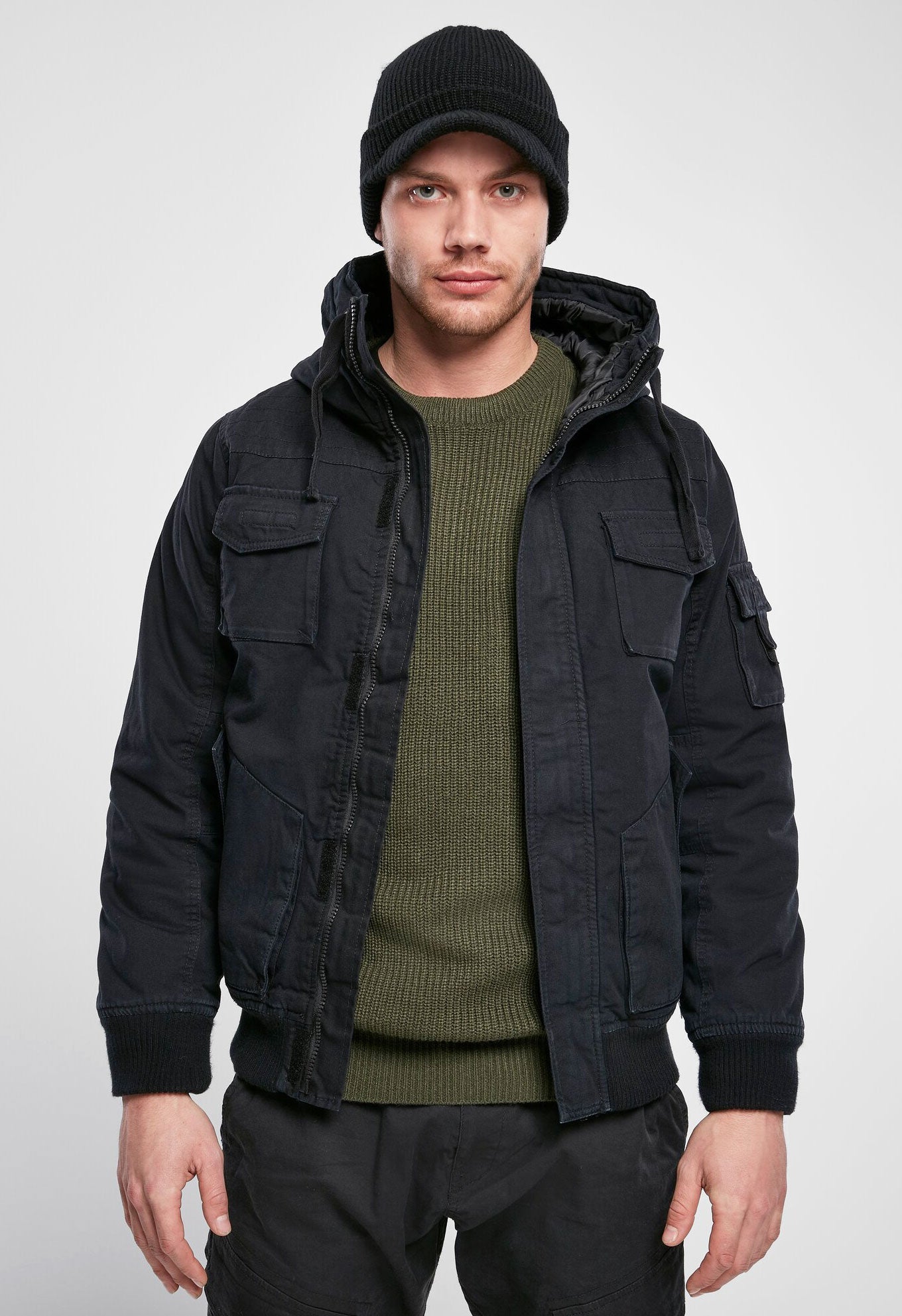 Geaca Bronx Negru Brandit - Caldura Urbana si Stil