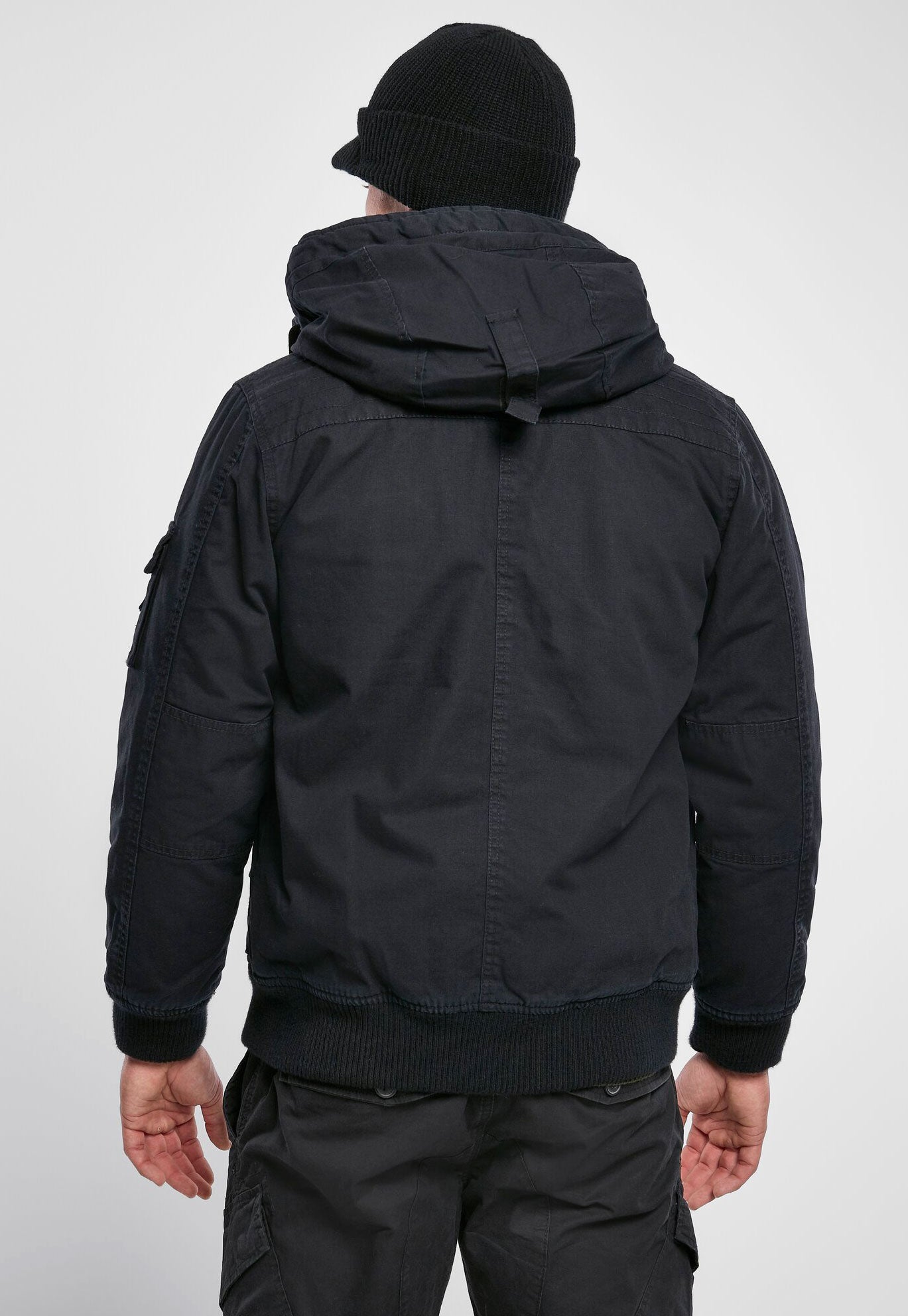 Geaca Bronx Negru Brandit - Caldura Urbana si Stil