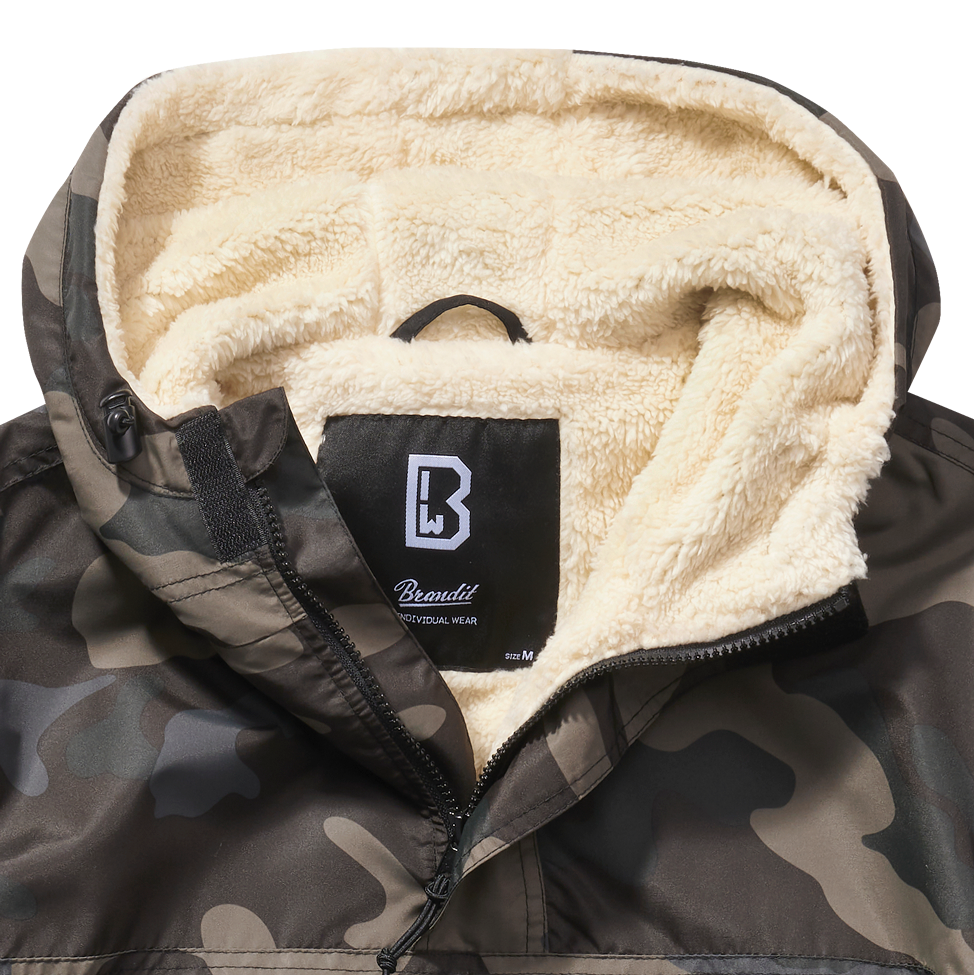 Geaca de Vant Sherpa Dark Camo Brandit - Protectie si Versatilitate