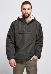 Geaca de Vant Sherpa Negru Brandit - Caldura si Mobilitate