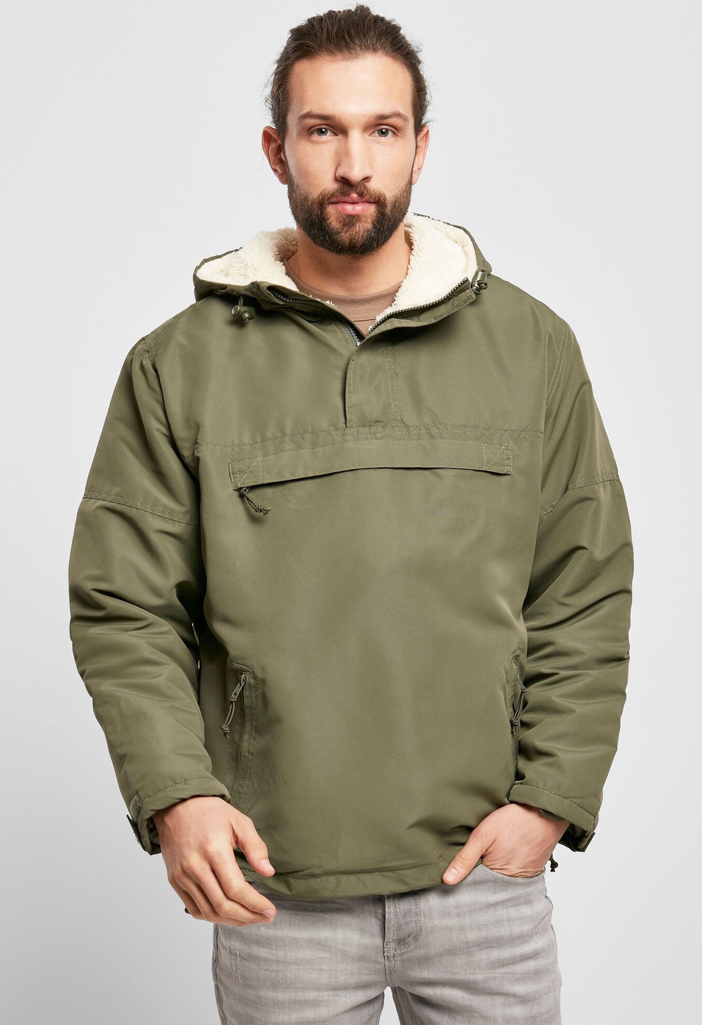 Geaca de Vant Sherpa Olive Brandit - Caldura si Protectie