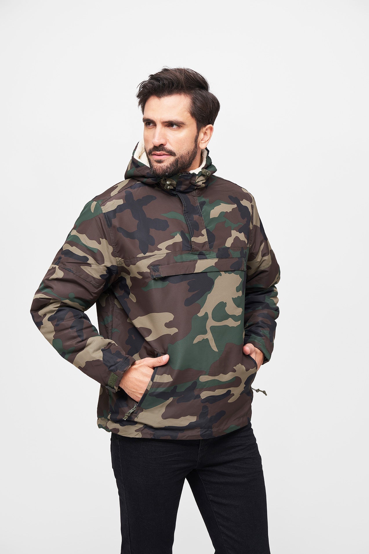 Geaca de Vant Sherpa Woodland Brandit - Caldura si Protectie