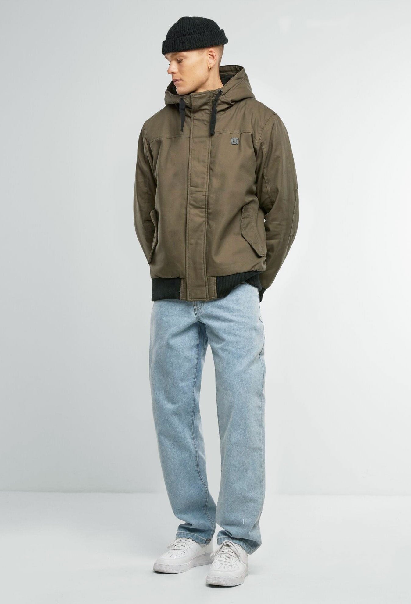 Geaca Essential Olive Brandit - Versatilitate Zilnica