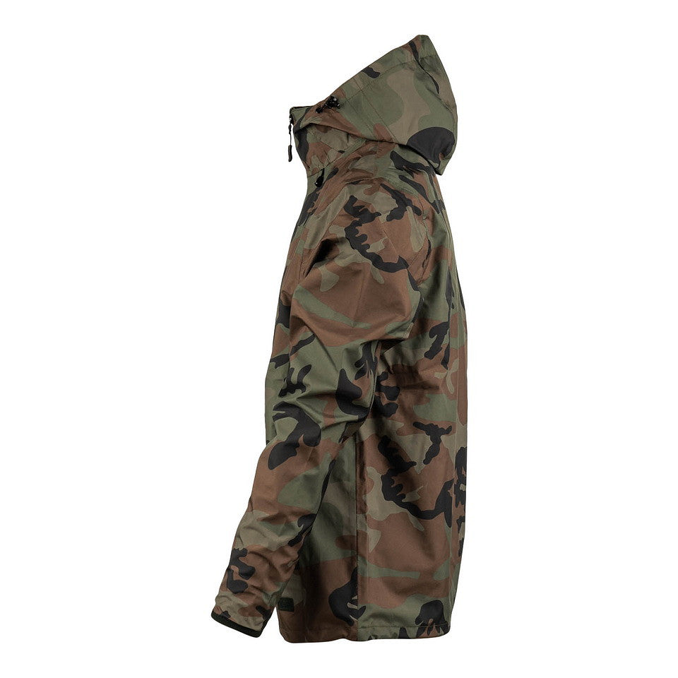 Geacă Hardshell TF-2215 Woodland TF-2215 - Protecție Supremă în Orice Misiune