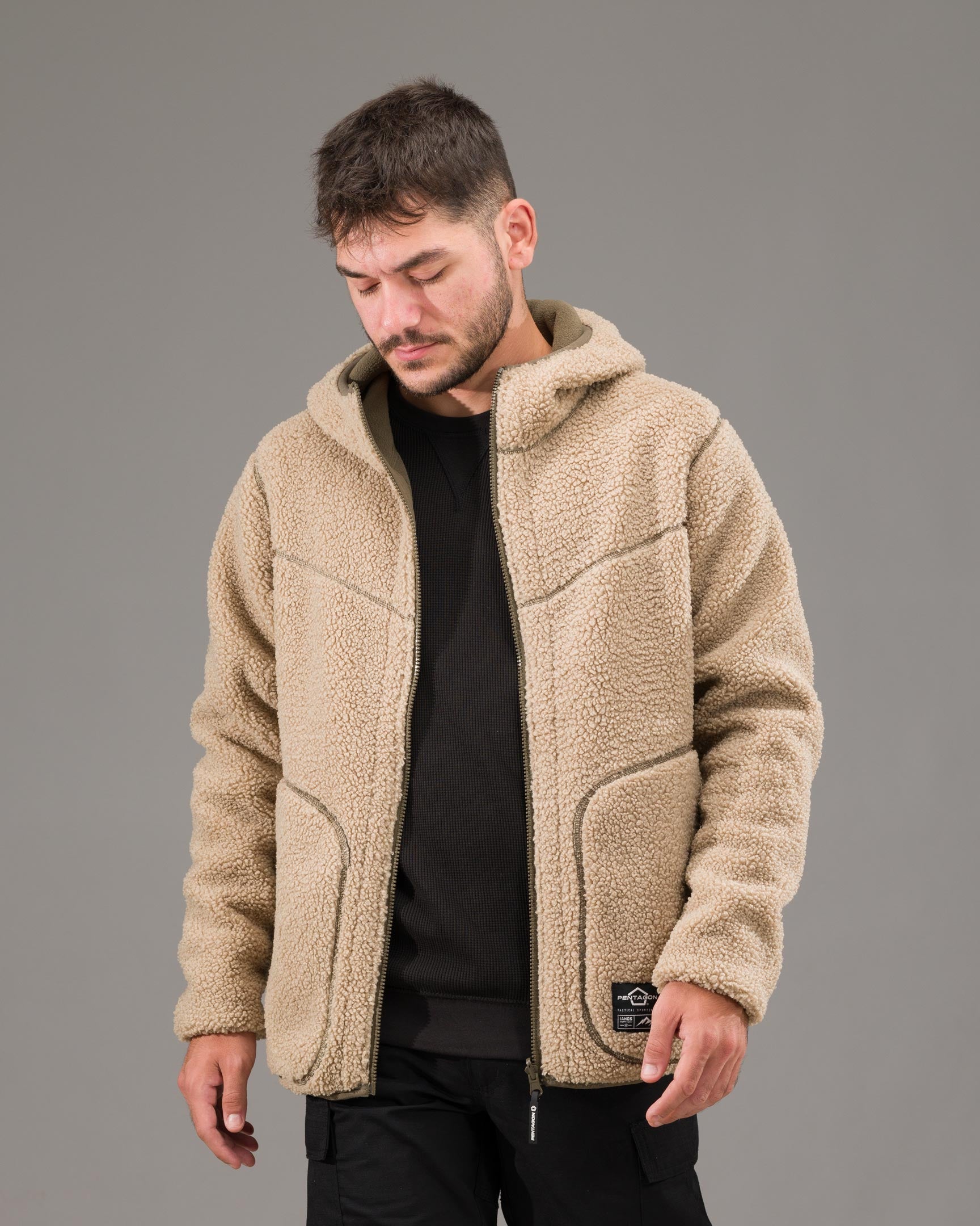 Geaca Ianos Sherpa 2-in-1 Reversible Fleece Jacket | KHAKI/RAL7013 Pentagon Tactical - Versatilitate și Adaptabilitate în orice Mediu