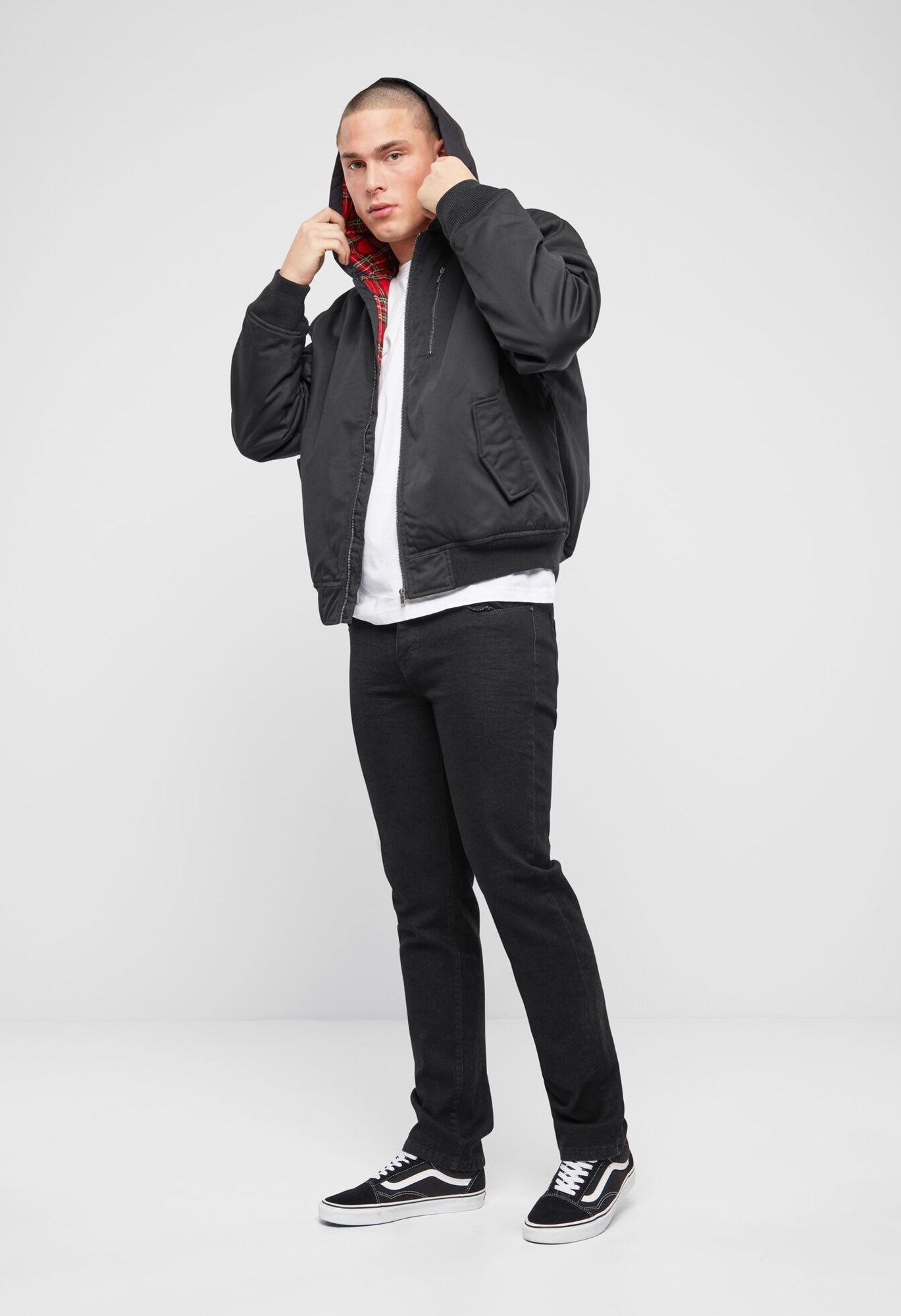 Geaca Lord Canterbury Hooded Winter Negru Brandit - Caldura si Protectie