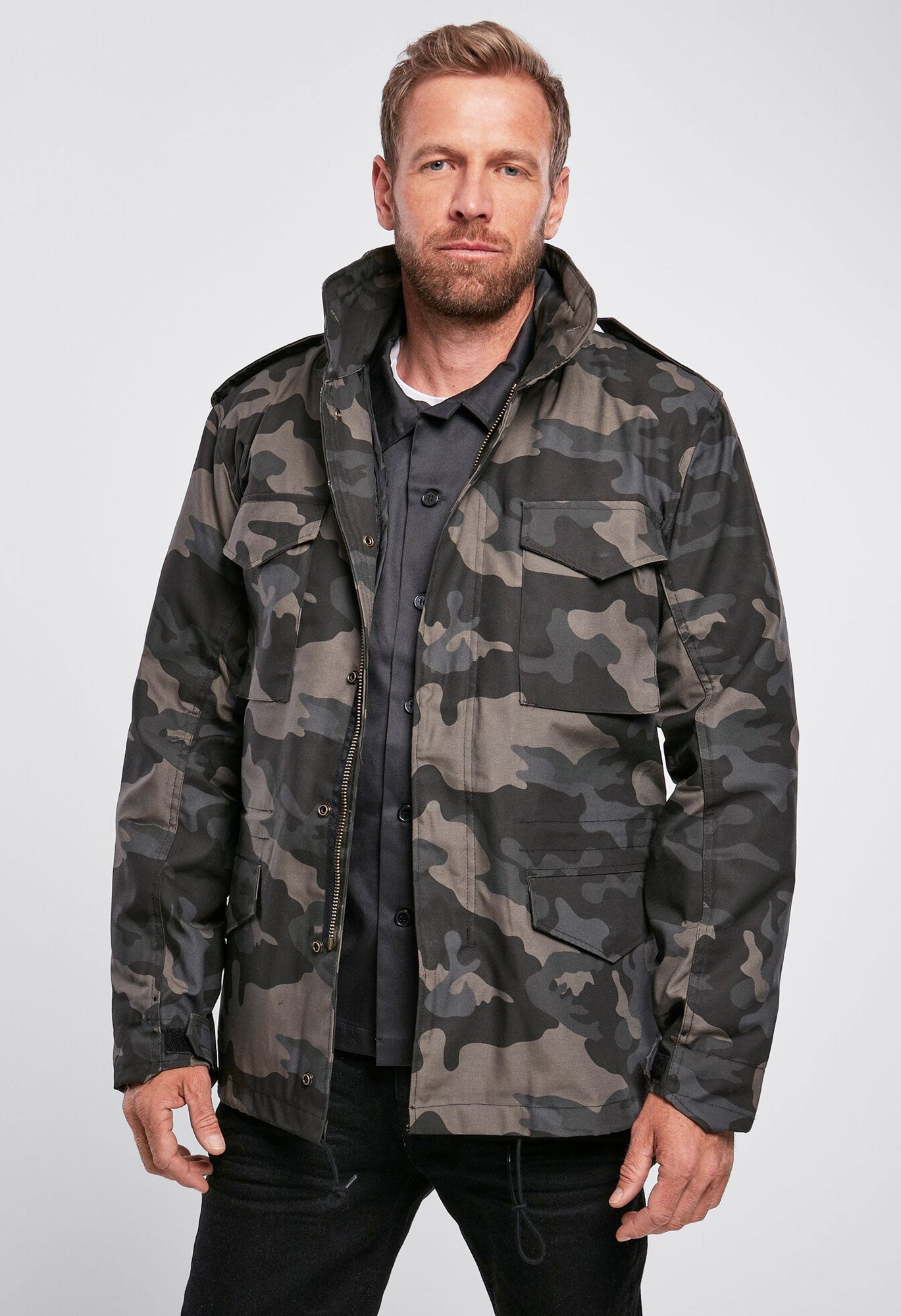 Geaca M65 Classic Dark Camo Brandit - Versatilitate Urbana