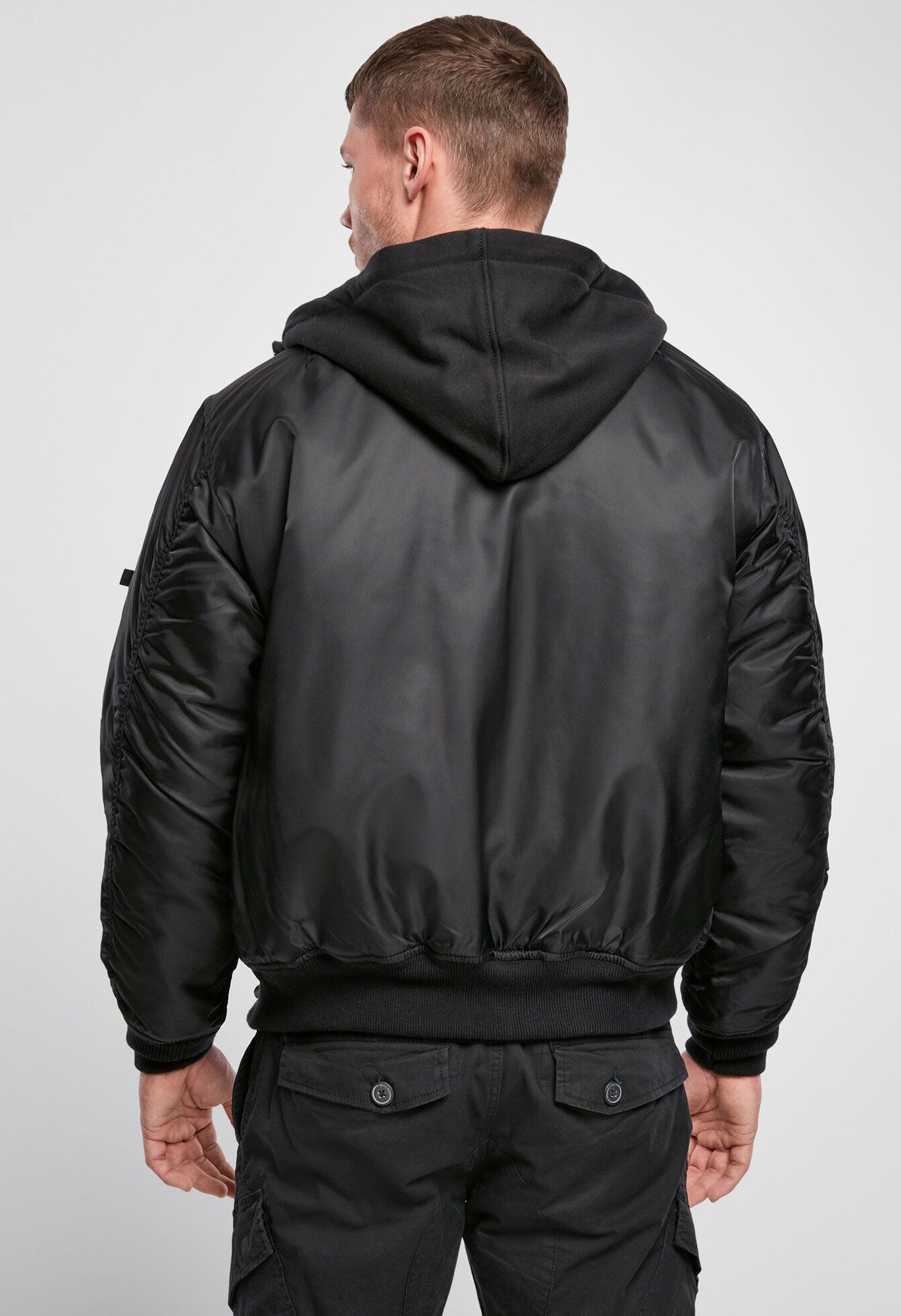 Geaca MA1 Sweat Hooded Negru Brandit - Caldura si Rezistenta