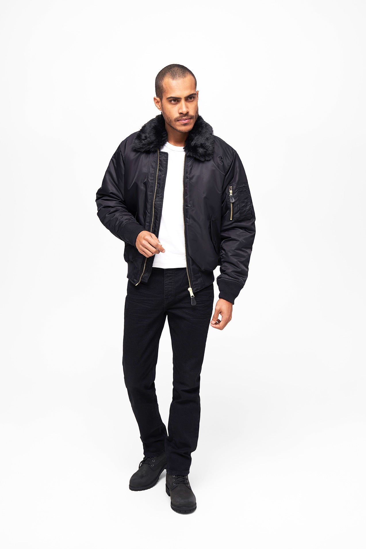 Geaca MA2 Fur Collar Negru Brandit - Caldura si Mobilitate