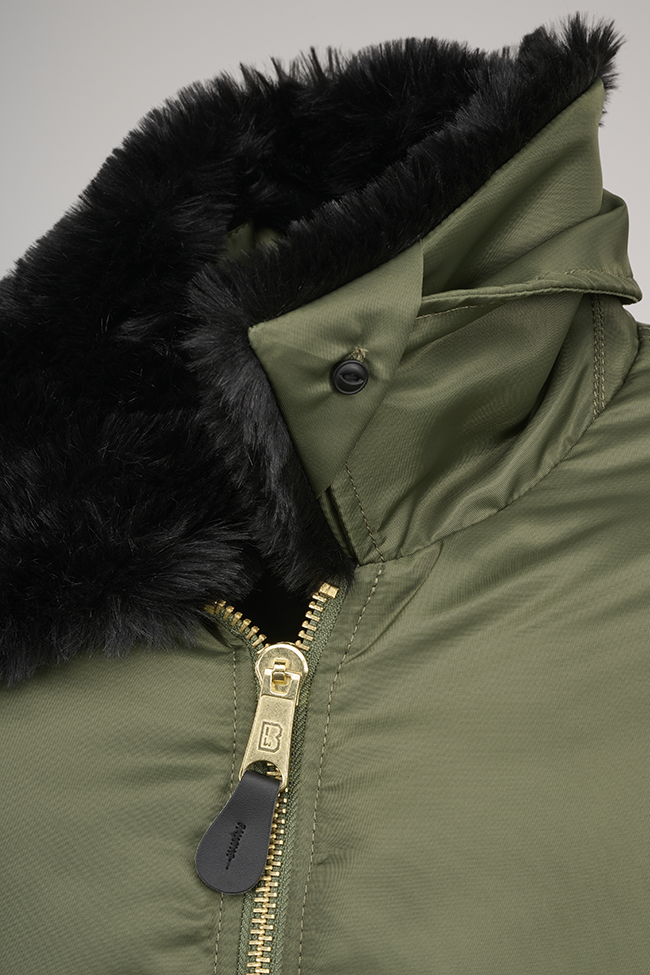 Geaca MA2 Fur Collar Olive Brandit - Caldura si Mobilitate Optima