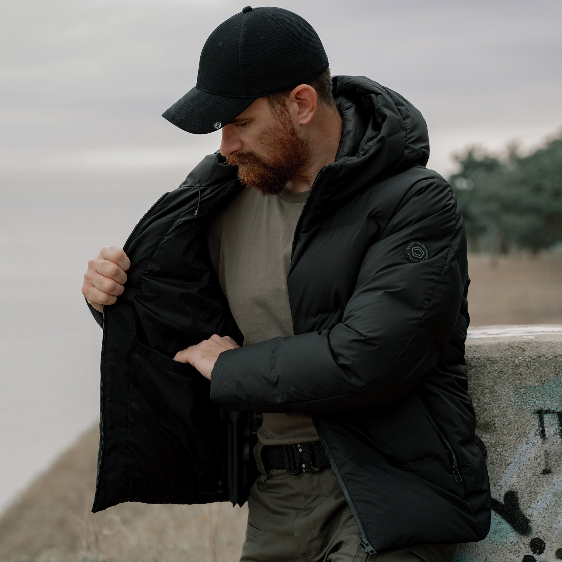 Geaca Omega Down Jacket RAL7013 Pentagon Tactical - Protecție Superioră și Confort Termic