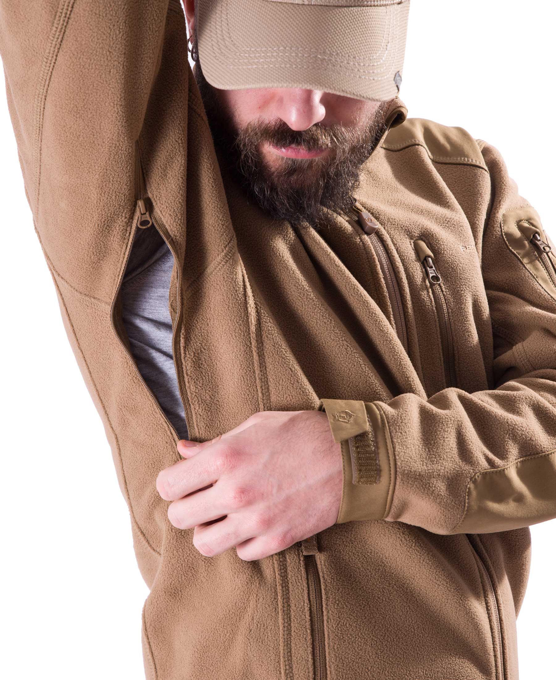Geaca Perseus 2.0 Fleece Jacket | Coyote Pentagon Tactical - Protecție Termică Superioară și Fiabilitate Tactică