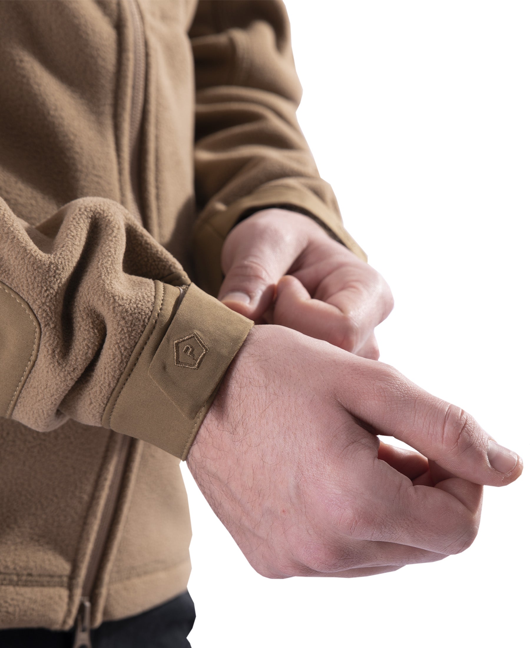 Geaca Perseus 2.0 Fleece Jacket | Coyote Pentagon Tactical - Protecție Termică Superioară și Fiabilitate Tactică