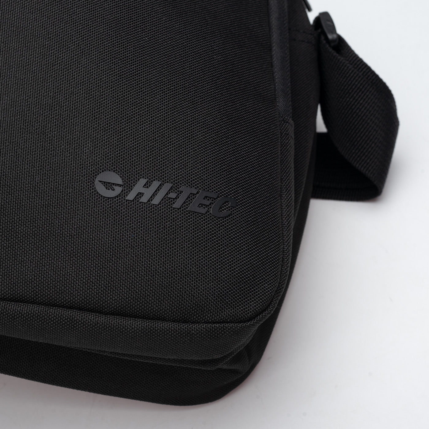 Geantă Crossbody STRICT Hi-Tec - 2.5L, Poliester Durabil - 4