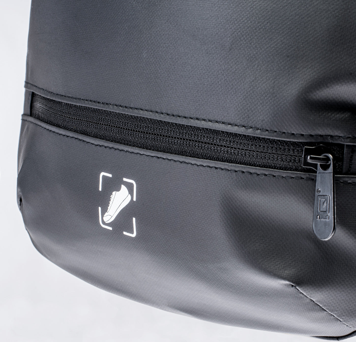 Geantă de Antrenament OLECHIS WMNS IQ CROSS THE LINE - 40L, Compartiment pentru Pantofi - 4