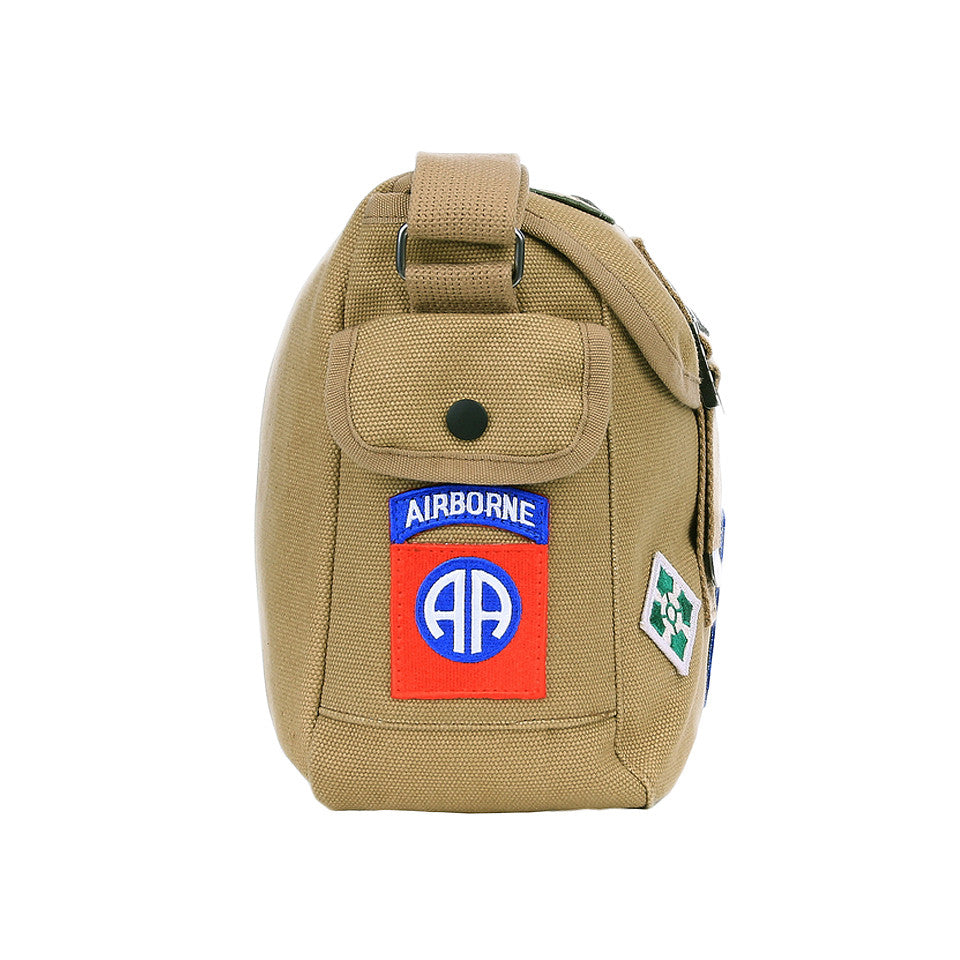 Geantă de Umăr Pukkel WWII Emblems Khaki - Stil Autentic și Durabilitate Militarã