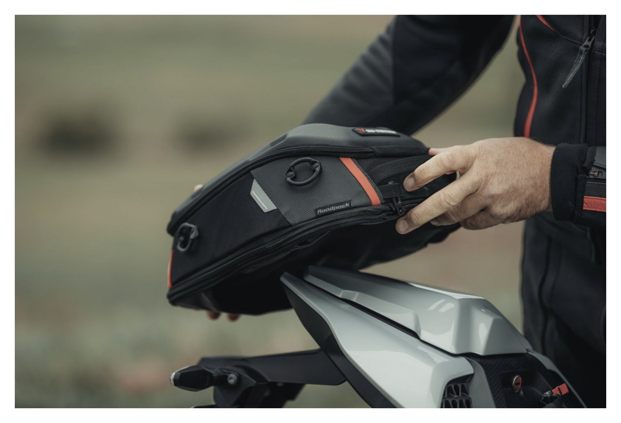 Geantă Moto Spate PRO Roadpack SW-Motech 8-14L - Compactă & Versatilă