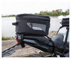 Geantă Spate Moto-Detail 28L - Extensibilă, Rezistentă la Apă