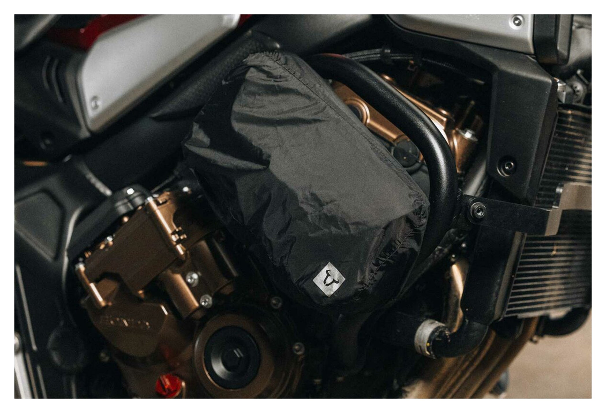 Geantă Suplimentară Legend Gear LA9 - Spațiu Extra, Versatilitate Maximă