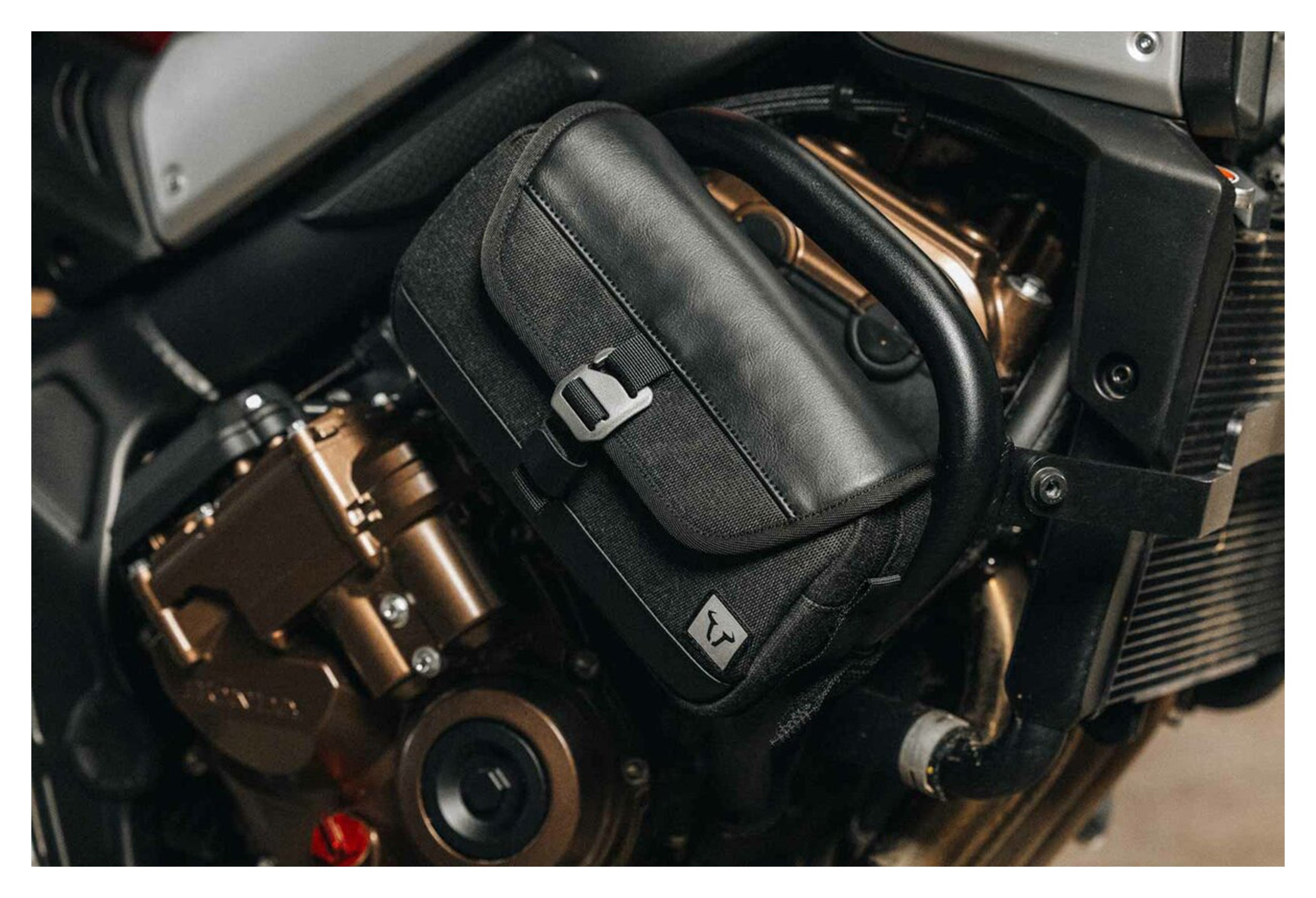 Geantă Suplimentară Legend Gear LA9 - Spațiu Extra, Versatilitate Maximă