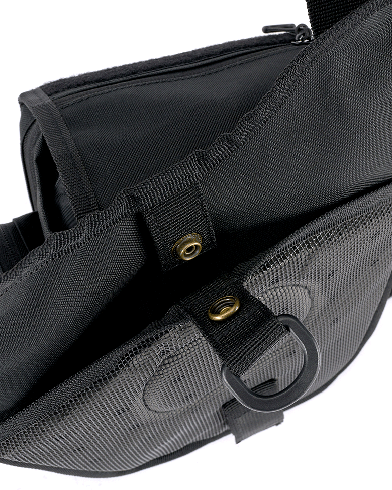 Geanta Travel Side Negru Brandit - Versatilitate Urbana