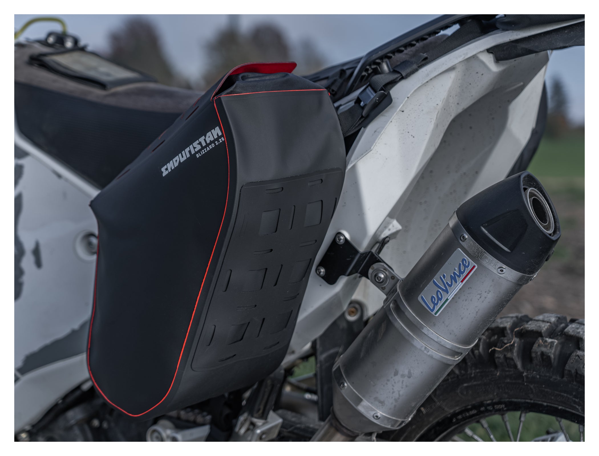 Genți Laterale Moto Blizzard 2.25 Enduristan - Rezistență & Modularitate