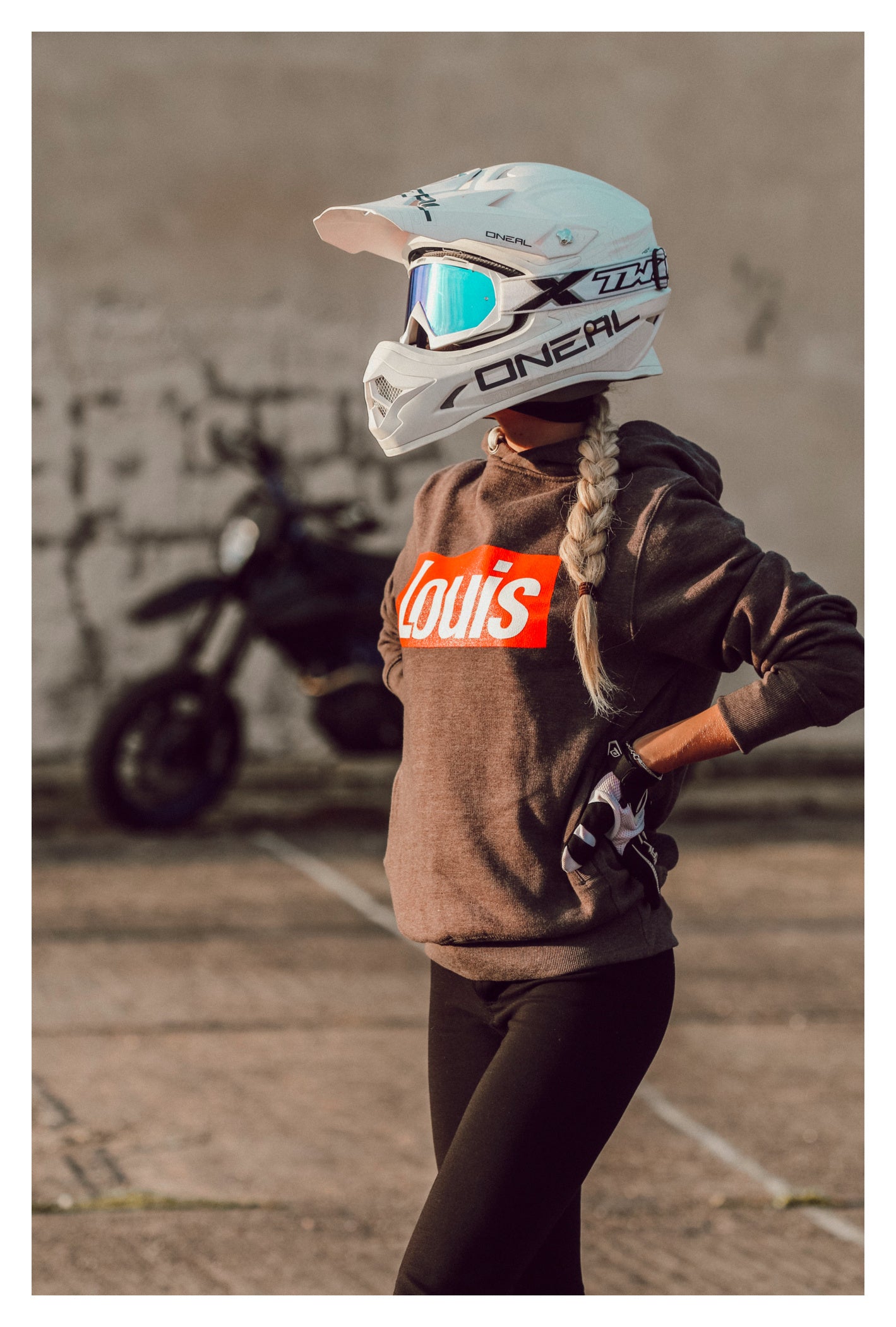 Hanorac Louis Community 2.0 - Stil, Confort și Pasiune Moto