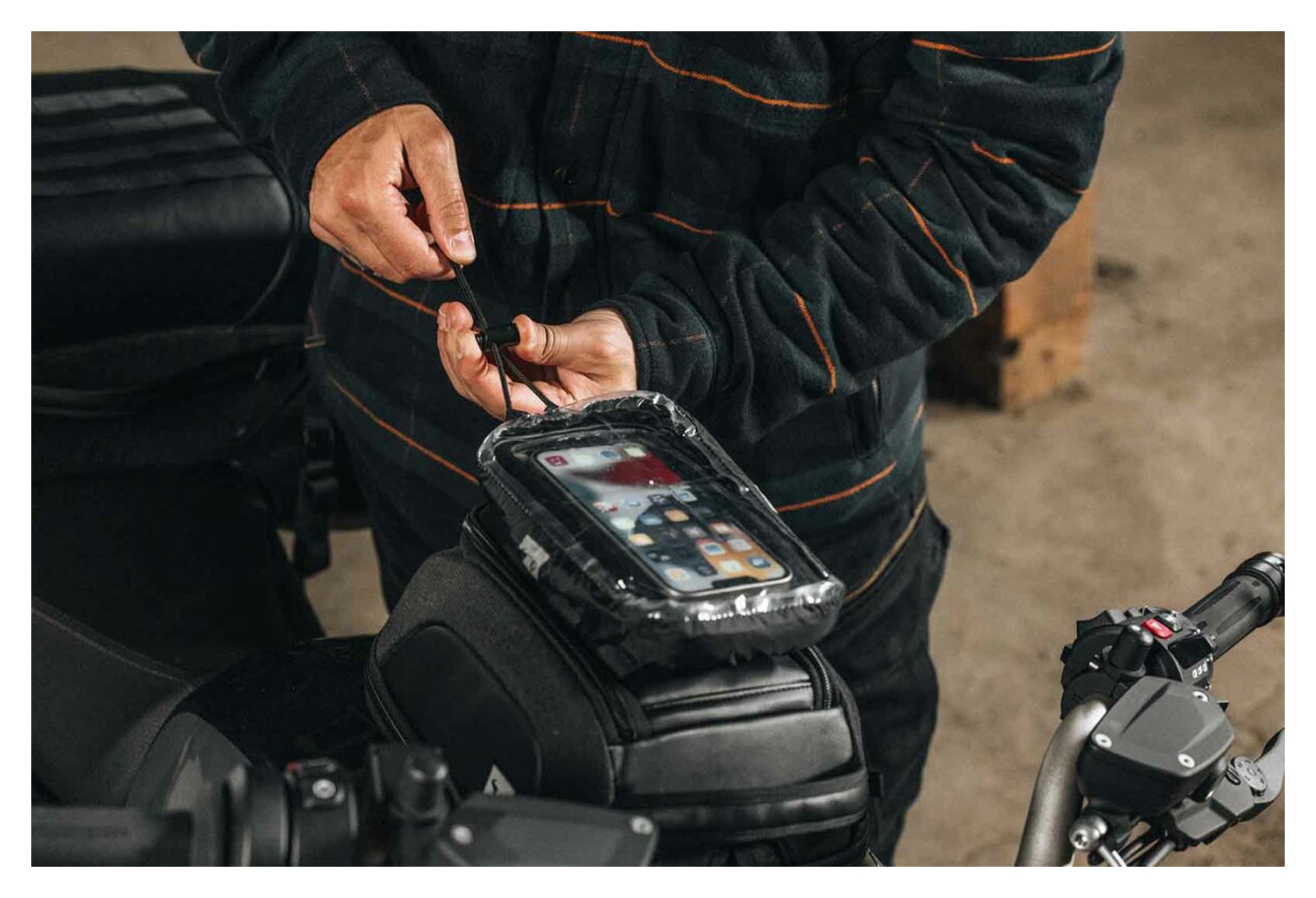 Husă Smartphone Legend Gear LA11 - Retro, Touchscreen 5.5", MOLLE