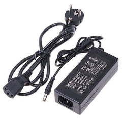 Încărcător Varta LCD Charger - 4x AA 2600mAh Incluse, Auto & USB - 5