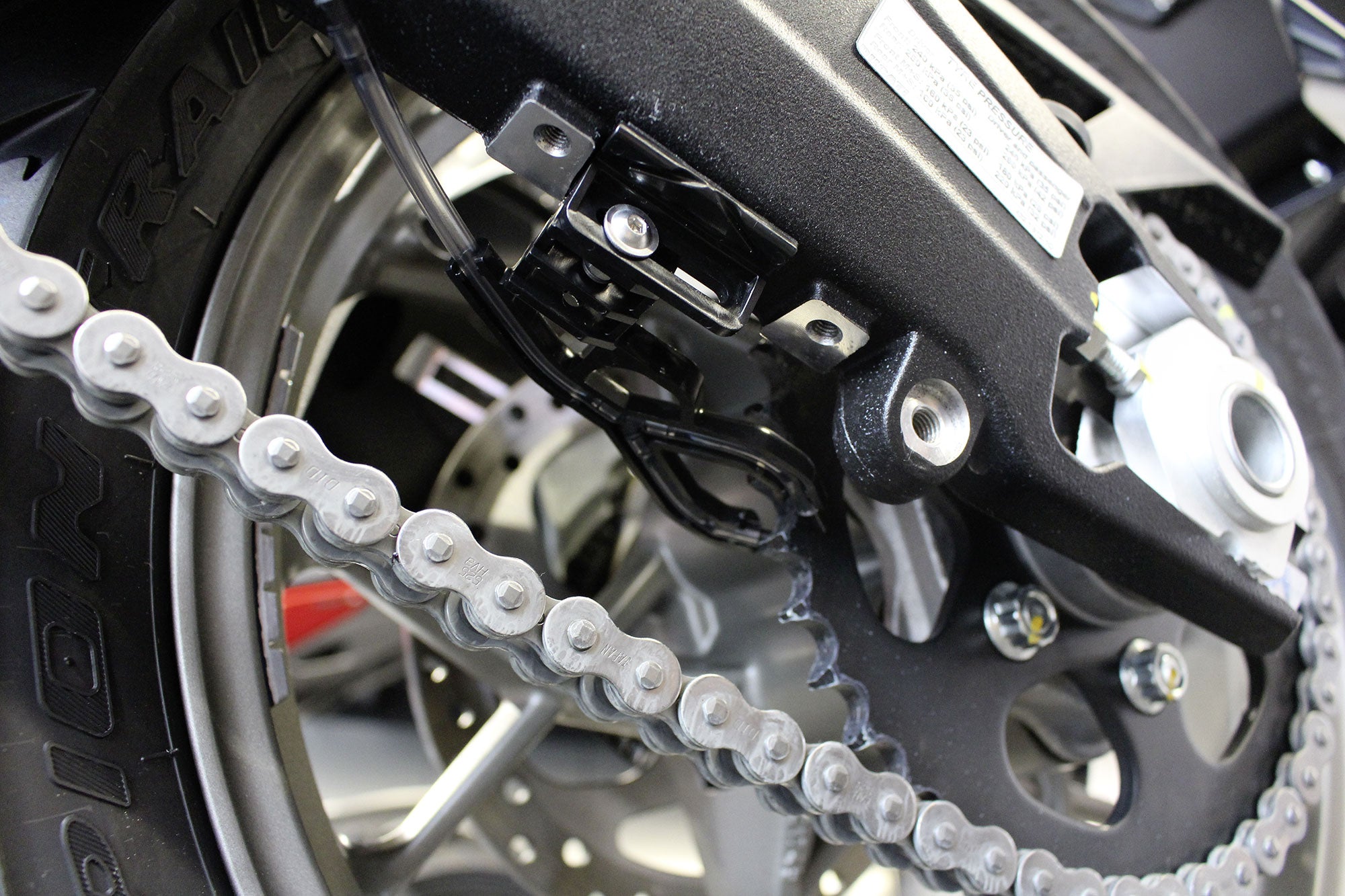 Injector Dublu Scottoiler Dual Injector - Ungere Uniformă Lanț Moto