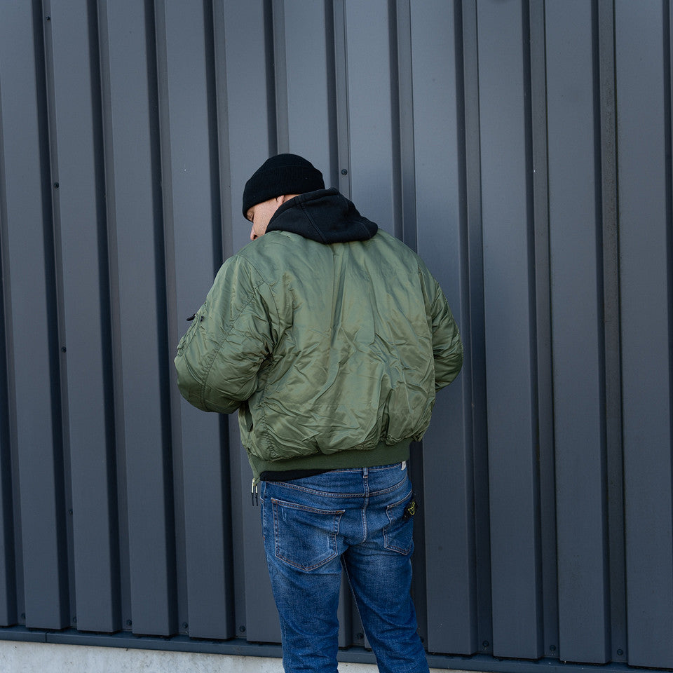 Jachetă Bomber MA-1 Verde Fostex Garments - Rezistență și Stil Legendar