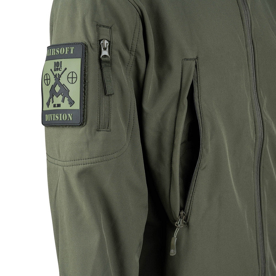 Jachetă Softshell Tactical Verde - Performanță și Confort în Misiune