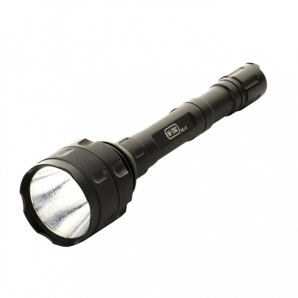 Lanternă Tactică ML-8 M-Tac - Negru, Rezistentă și Puternică