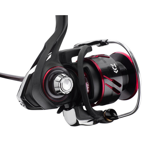 Mulinetă Ballistic LT 2500 Daiwa - Ușoară, Puternică, Performanță Top - 2