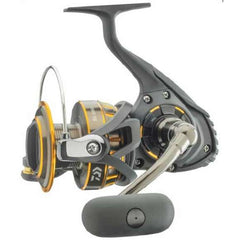 Mulinetă BG 3000 Daiwa - Putere, Durabilitate, Recuperare Rapidă