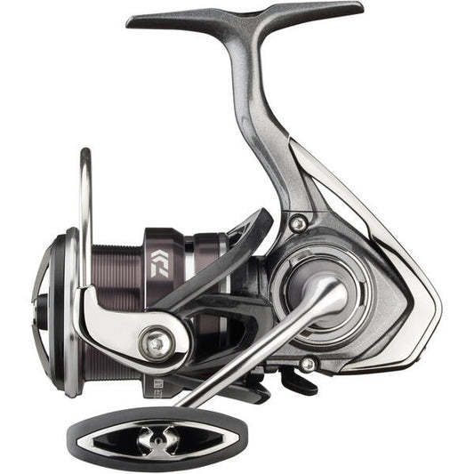 Mulineta Daiwa Exceler LT 4000-CP - Putere Compactă, 5 Rulmenți
