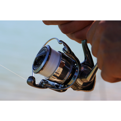 Mulinetă Exist LT2000D-P DAIWA - Ultra-Ușoară, Putere Excepțională - 6