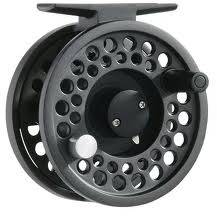 Mulinetă Fly Wilderness 200 Daiwa - Performanță Ușoară Pescuit Muscă